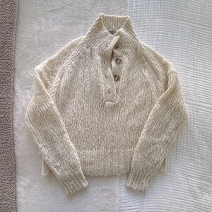 Everlane Lofty-Knit Henley in Snow